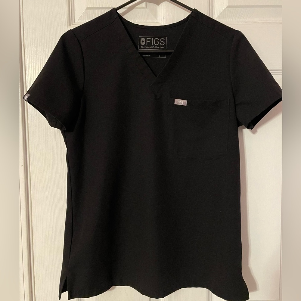 Figs Catarina One Pocket Top